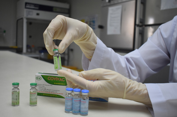 Vietnam COVID-19 Updates (April 12): 2nd home-grown vaccine to hit market in 2022 first quarter