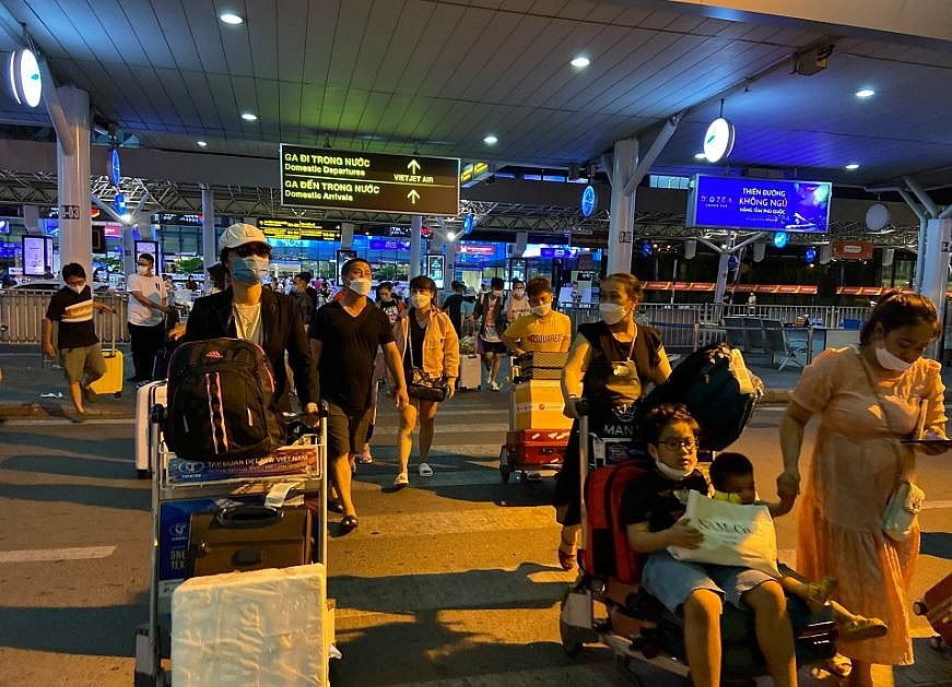 Vietnam Covid-19 Updates (April 12): Daily Local Cases at Over 23,000
