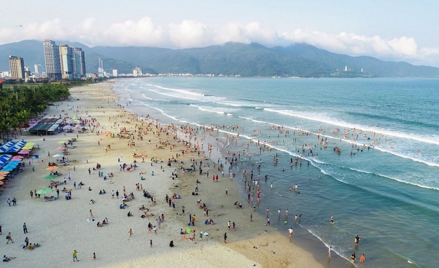 Tourism Revives in Hung Kings' Festival
