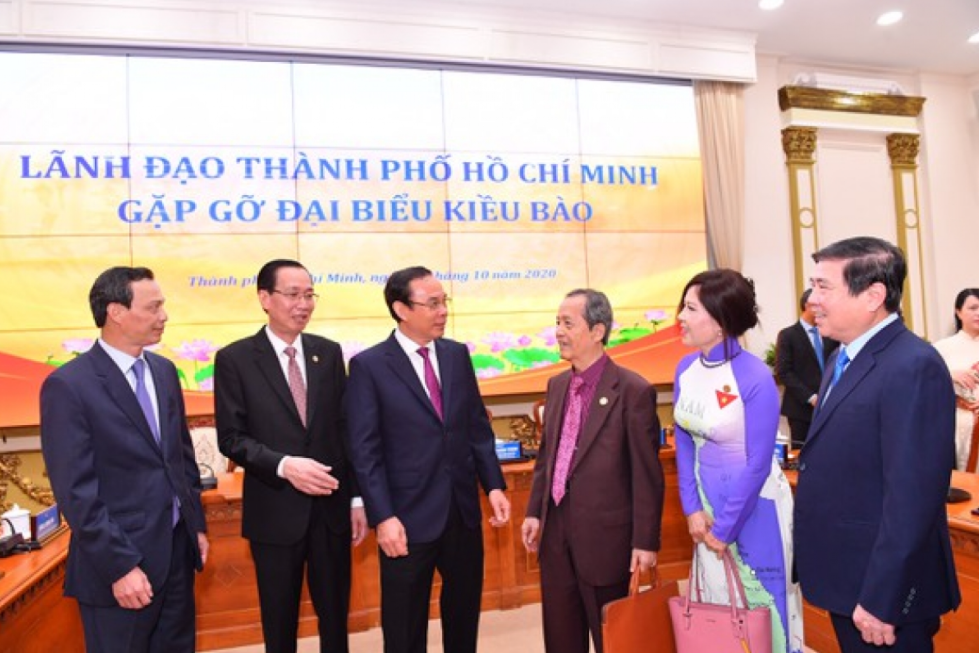 Vietnamese abroad never forget love for homeland