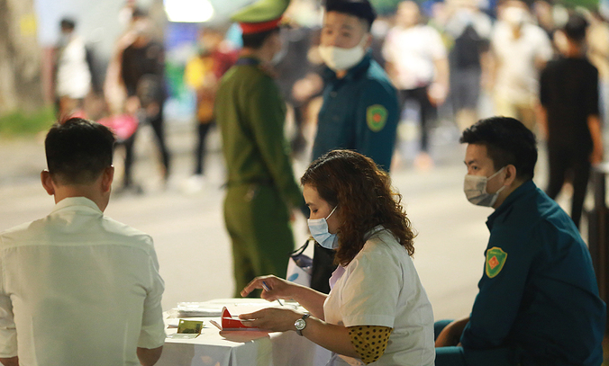 Vietnam COVID-19 Updates (May 5): Quang Ninh tests pandemic-safety violations fines through camera