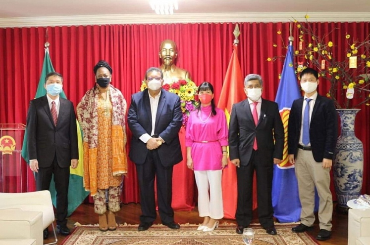 Vietnam hopes to strengthen cooperation with Surinam and Bolivia in all fields