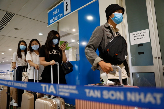 Vietnam warns citizens to stay cautious with 'vaccine tourism'
