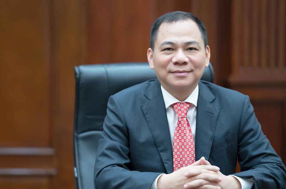 Thirty first Covid breathalyzers donated by Vietnamese richest man's group