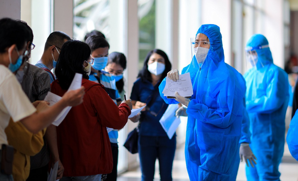 Vietnamese artists volunteer in Ho Chi Minh City vaccination campaign