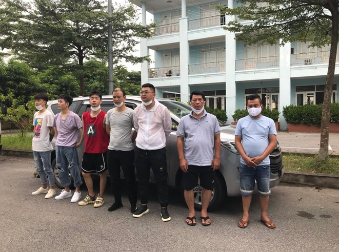 another batch of five chinese illegally enter vietnam by boat