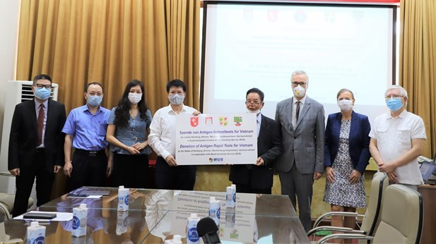 Vietnam Covid-19 Updates (July 3): 633 new cases, eight million vaccine doses expected