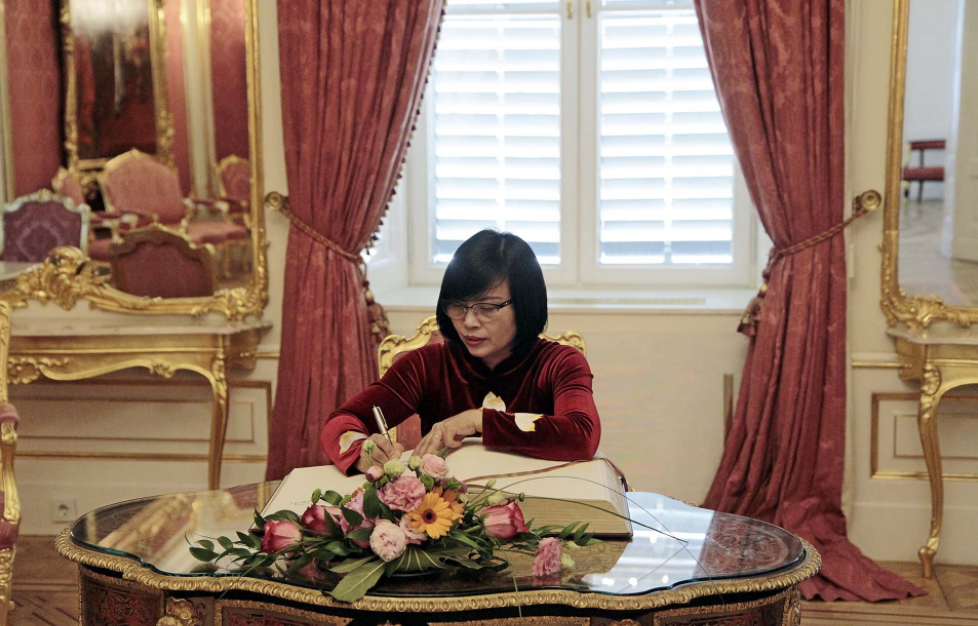Hungarian President Praises Vietnam's Development Achievements