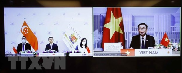 Top Vietnamese, Singaporean legislators hold online talks