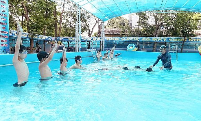 Vietnam Aims to Reduce 20% Children Dying of Drowning in 2030