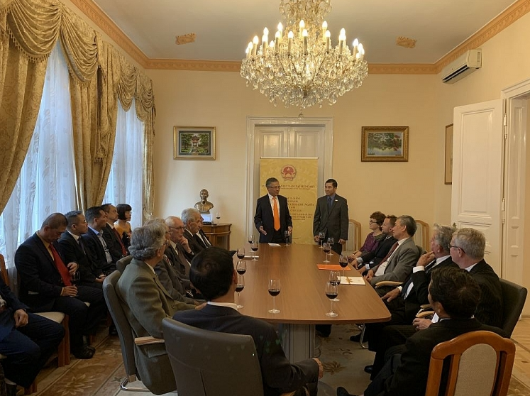 vietnam hungary relations increasingly tightened on all fronts