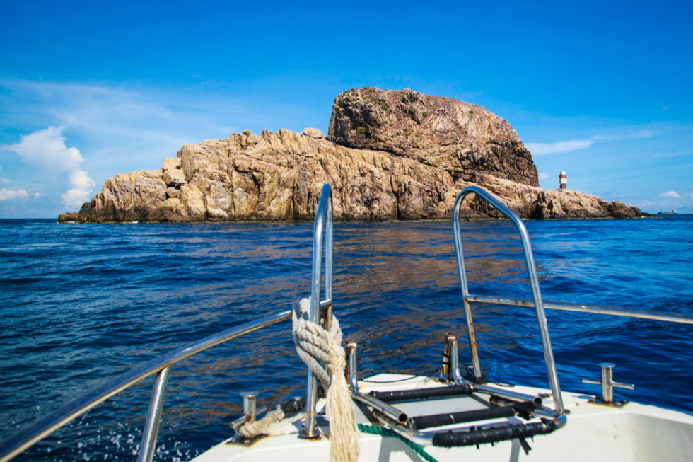 Ong can one of vietnam's 11 sea territory landmarks