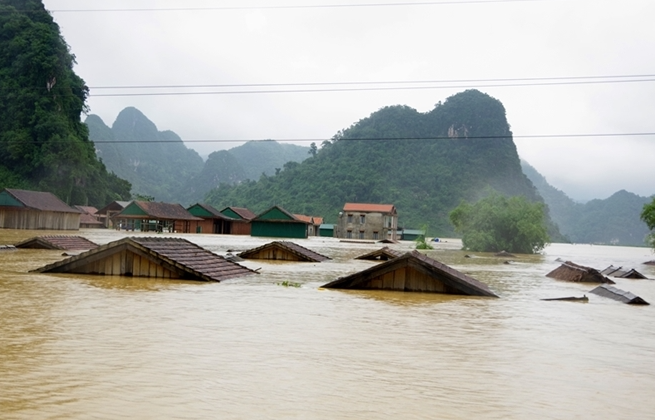 united states announces additional humanitarian assistance in response to flooding vietnam