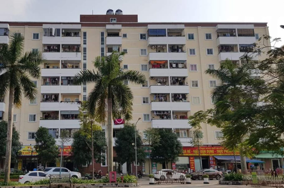 3 year old vietnamese boy luckily survives 8 floor falling