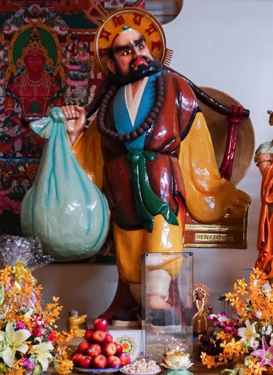 1827 chuataytang2 quynhtran 1608386390