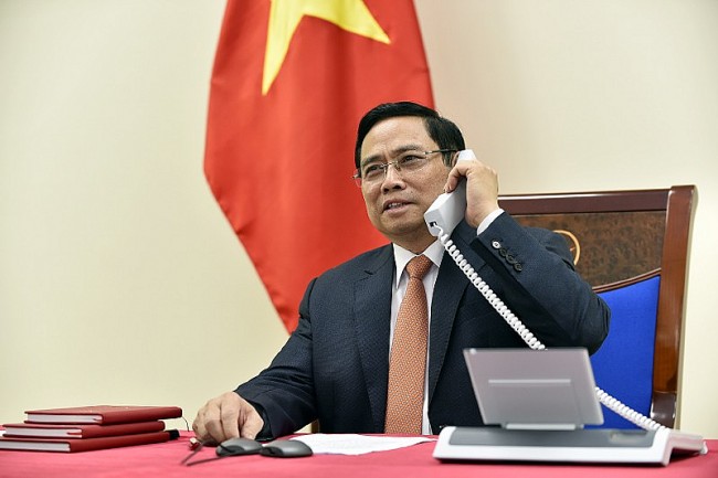 Vietnamese and Dutch PMs Discuss Measures to Promote Comprehensive Relations