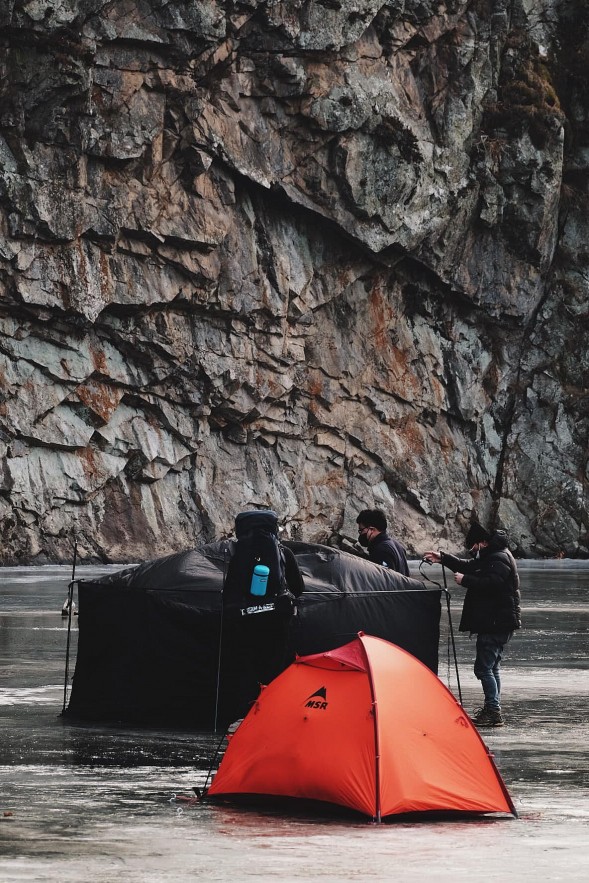 Vietnamese tourists camp on frozen river
