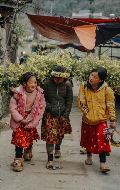 H'mong Ethnic Culture Identity Remained in Pa Vi Ha Village