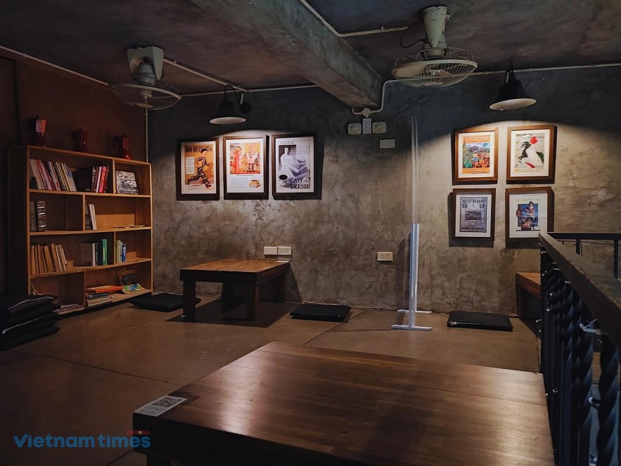 Café Crawls: 3 Cafes to Walk, A Hoan Kiem Lake Journey