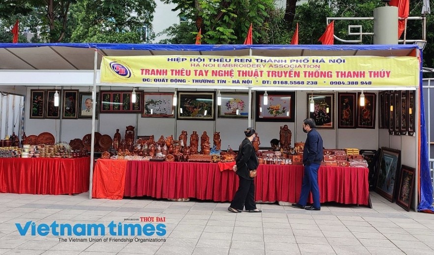 'Vietnamese Cultural Heritage Space' Exhibition Highlights Culture Values During New Normal 'Vietnamese Cultural Heritage Space' Exhibition Highlights Culture Values During New Normal