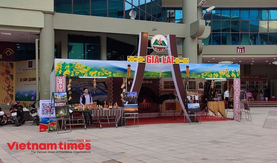 'Vietnamese Cultural Heritage Space' Exhibition Highlights Culture Values During New Normal 'Vietnamese Cultural Heritage Space' Exhibition Highlights Culture Values During New Normal