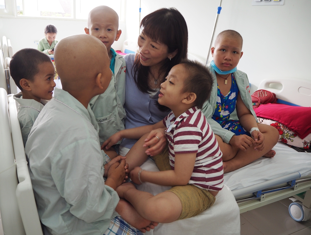 Japanese Mother Spends 16 Years Helping Children With Cancer In Vietnam