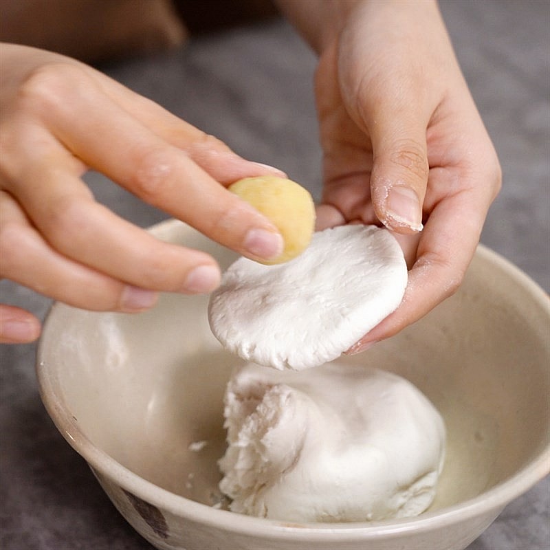 How To Make Colorful Floating Rice-Ball Pudding