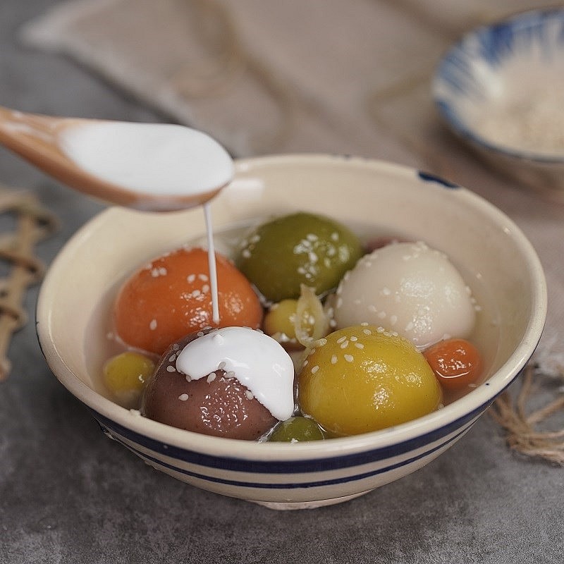 How To Make Colorful Floating Rice-Ball Pudding