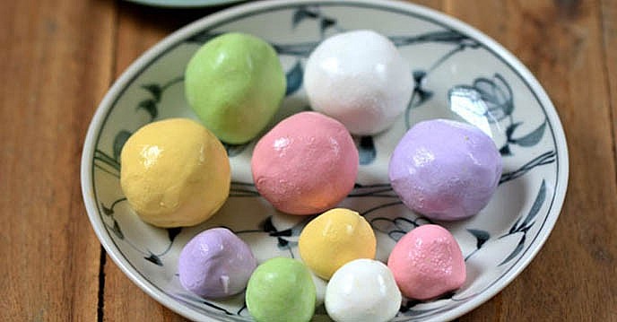 How To Make Colorful Floating Rice-Ball Pudding