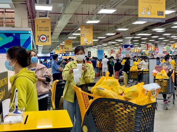 Ho Chi Minh City has enough supplies to meet skyrocketing demand for necessities