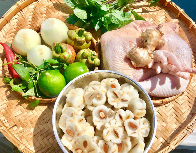 Green mangosteen salad – A specialty of Binh Duong