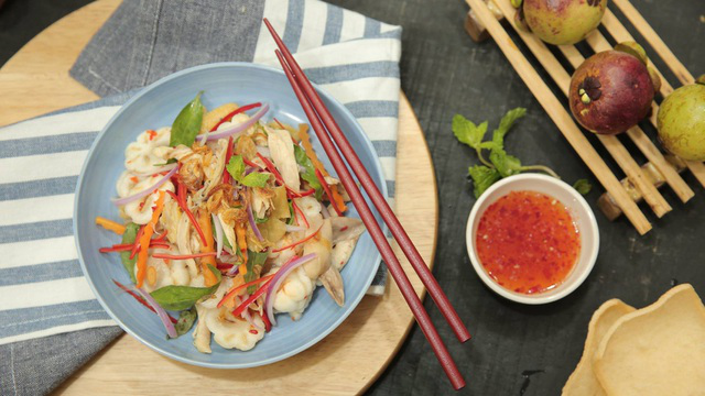 Green mangosteen salad – A specialty of Binh Duong