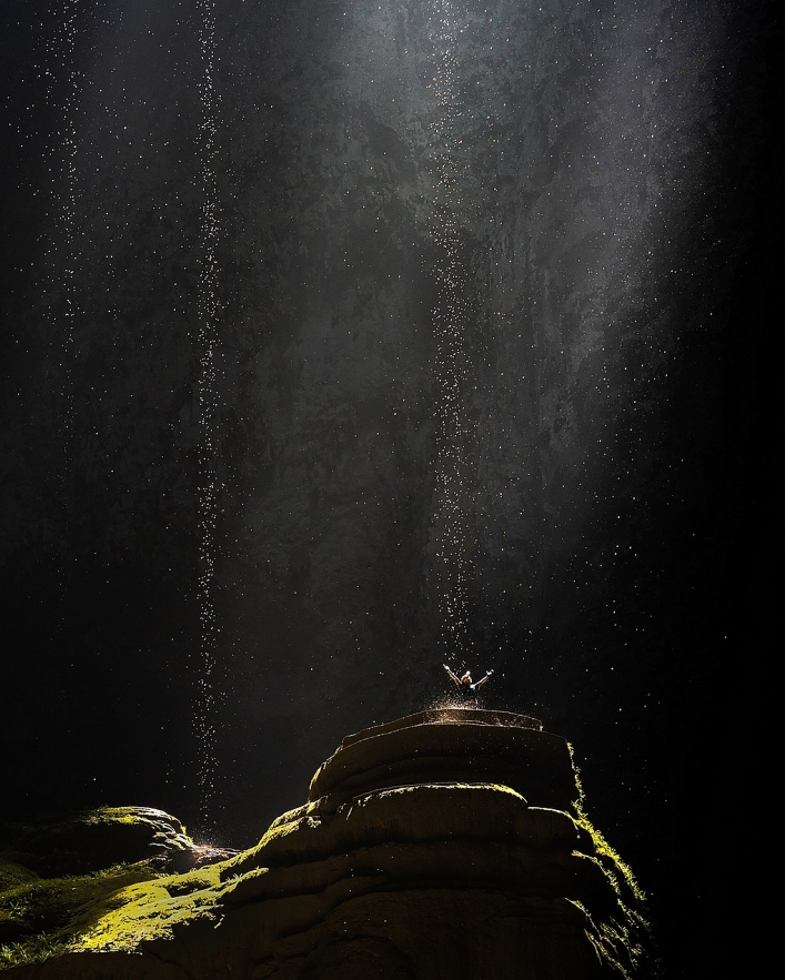 How US broadcaster made program on Vietnam's gigantic caves