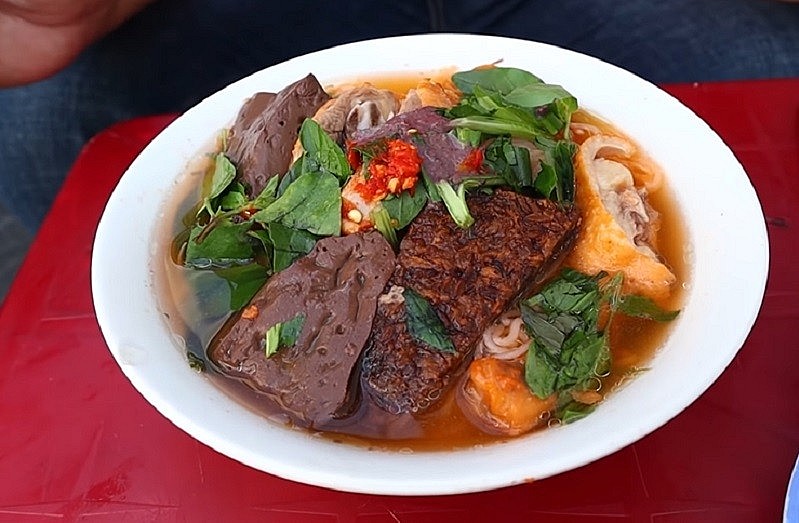 Six Versions of Bun Rieu in Ho Chi Minh City that Mesmerizes Food Lovers