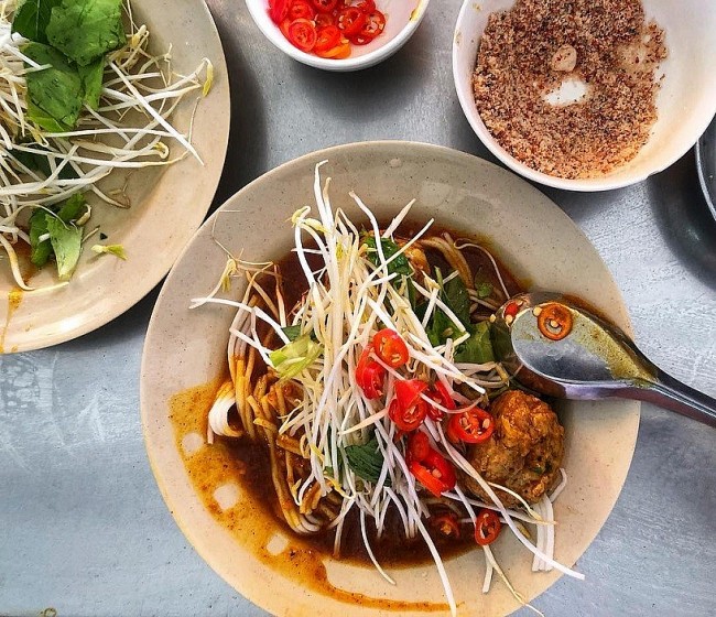 Bánh tằm: a Rustic Delicacy of the Mekong Delta