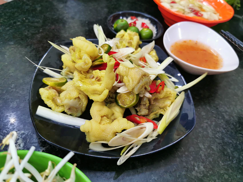 7 unusual Vietnamese food dishes that amaze tourists