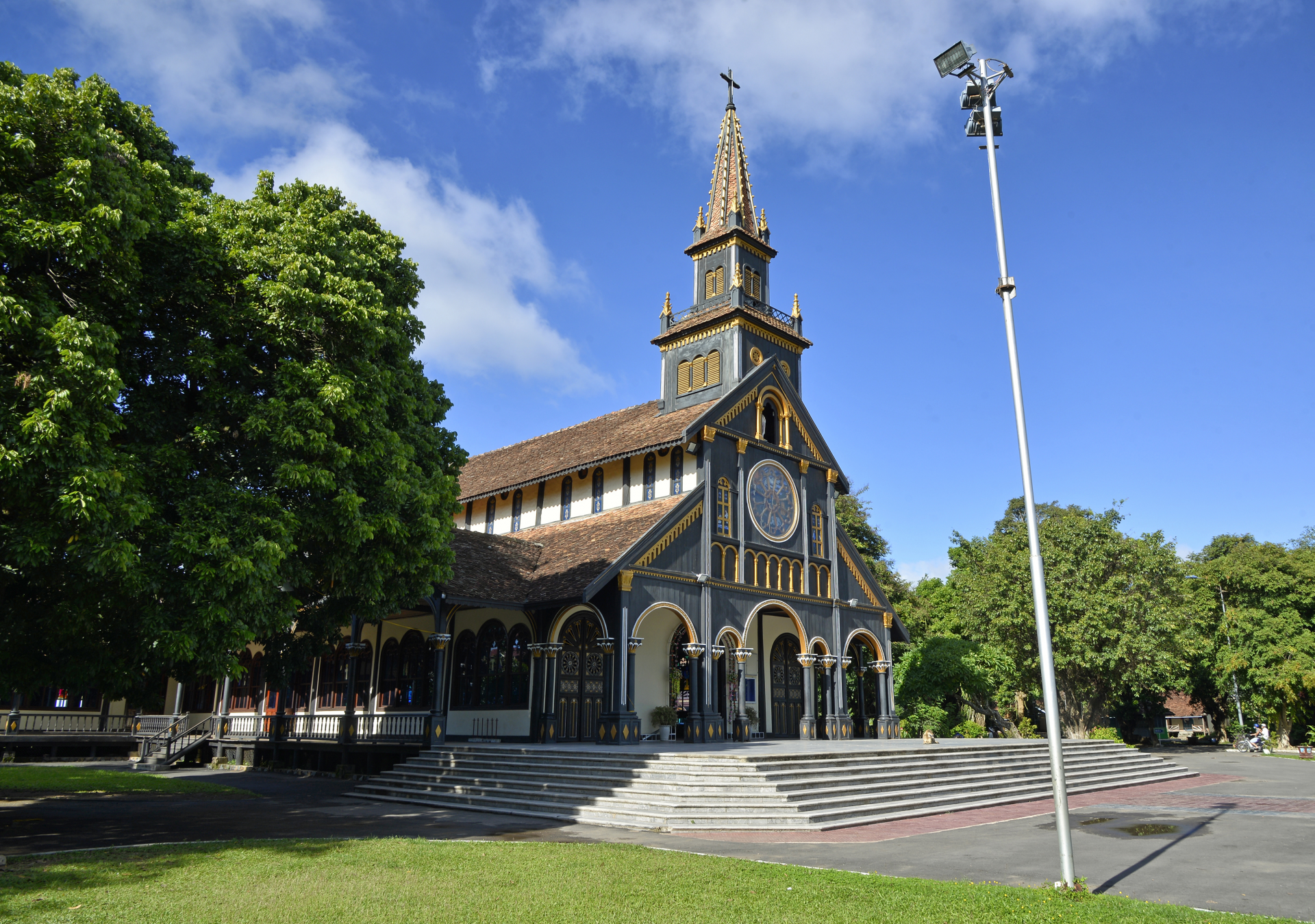 1844-cathedral-of-kon-tum2