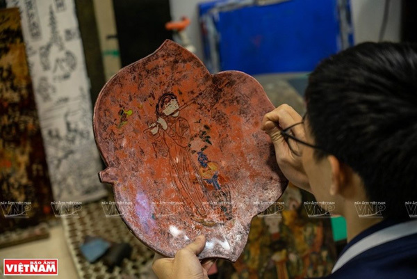 Hang Trong painting has been rated by researchers as highly aesthetical and sophisticated thanks to its woodblock printing and colouring techniques. The paintings also feature deep imprints of the culture and era when they came into being. (Photo: VNP/VNA)
