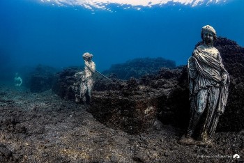 Ancient Ruins: Rome's Sinful City Sunken At The Bottom of The Sea