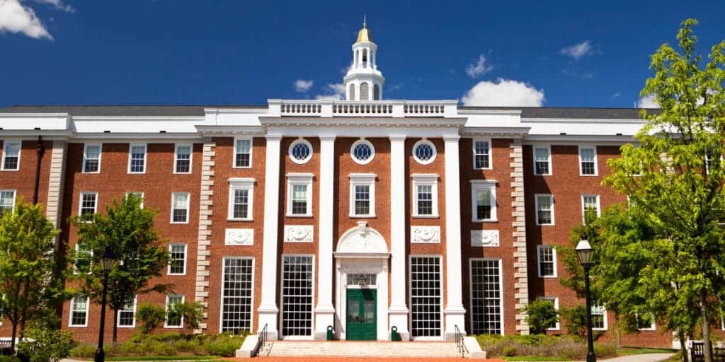 Photo: College Consensus