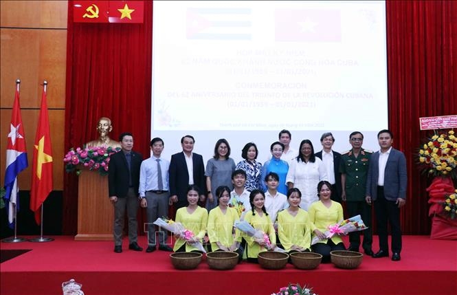 HCM City commemorates Cuba’s 62nd Liberation Day