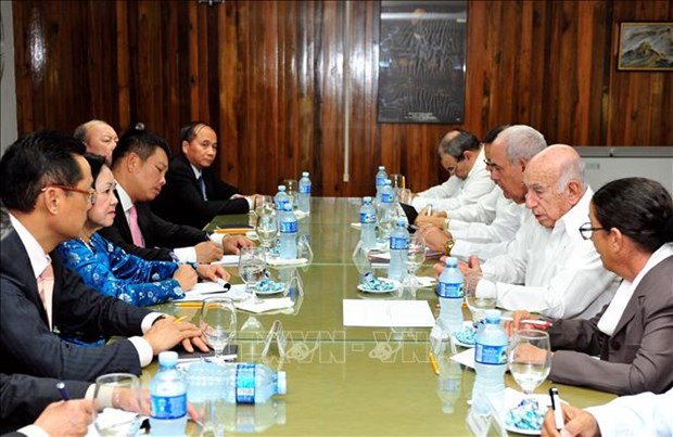 vietnam will make all efforts to deepen ties with cuba politburo member