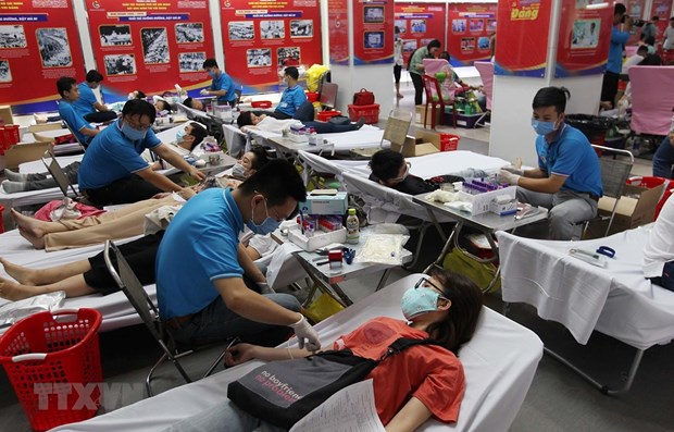 hcm citys youths donate blood amid coronavirus outbreak