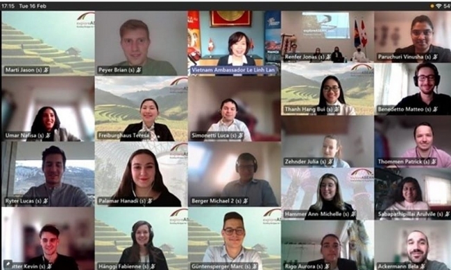 Swiss university holds webinar on Vietnam