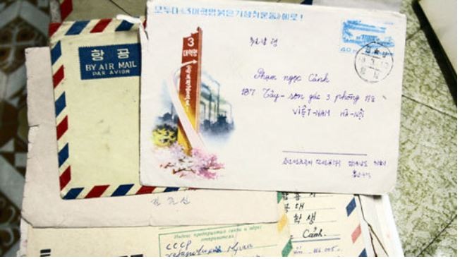 Vietnam-North Korean Couple Wait 3 Decades To Marry, Even the State President Helps Them