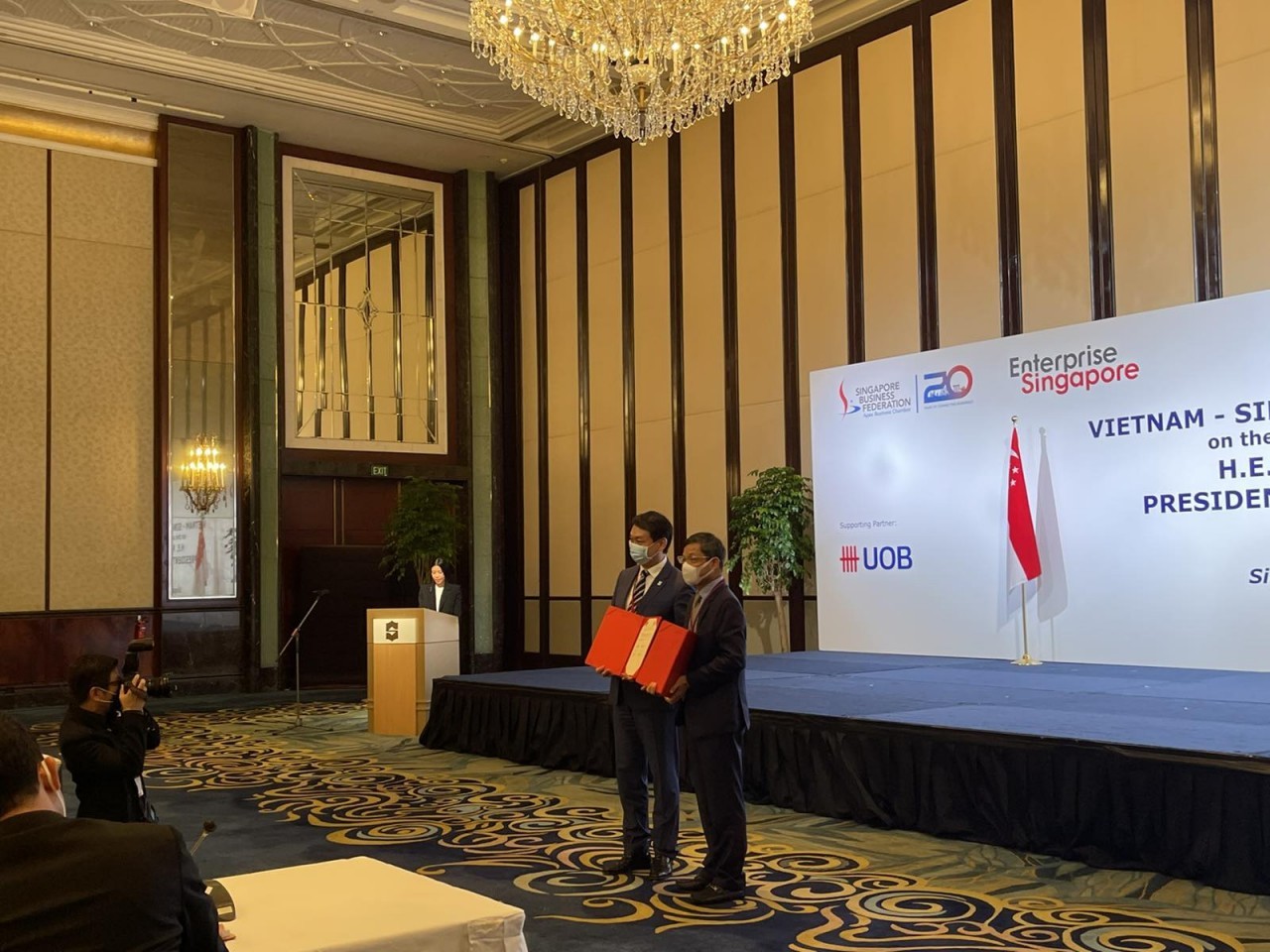 Vietnam - Singapore Friendship Association Beefs Up Cooperative Ties with SMF and SIF