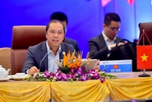 asean ministers agree to boost economic cooperation