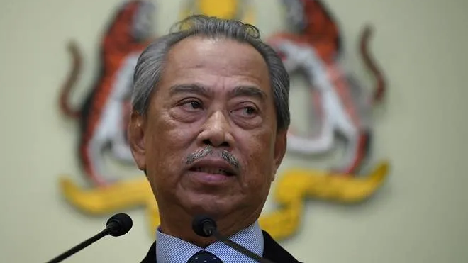 malaysia bars overseas travel entry of foreigners for two weeks to curb covid 19 spread