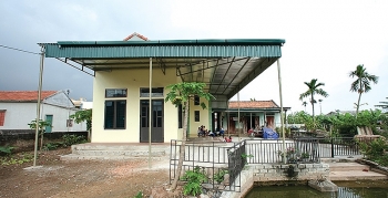 climate resilient houses for poor locals in vietnams coastal province