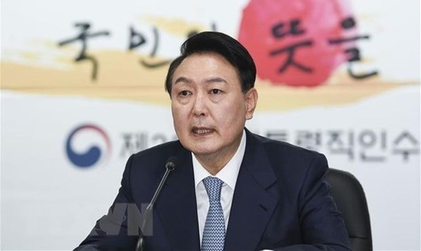 RoK’s President-elect Invites the Vietnamese President to Visit in 2022